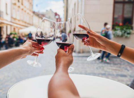 Bandi 2026 per il finanziamento di progetti delle Enoteche regionali, delle Botteghe del vino regionali e delle Strade del vino e del cibo del Piemonte
