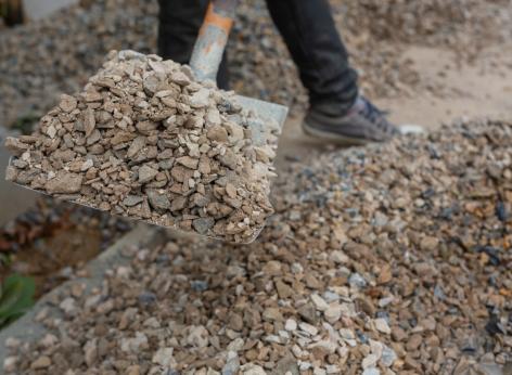 Finanziamento a fondo perduto in sostegno a interventi di rinaturalizzazione dei suoli degradati o in via di degrado in ambito urbano e periurbano in Emilia Romagna. Anno 2025